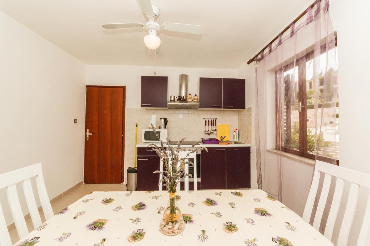 Apartments Fedrigo Sutivan Exterior photo