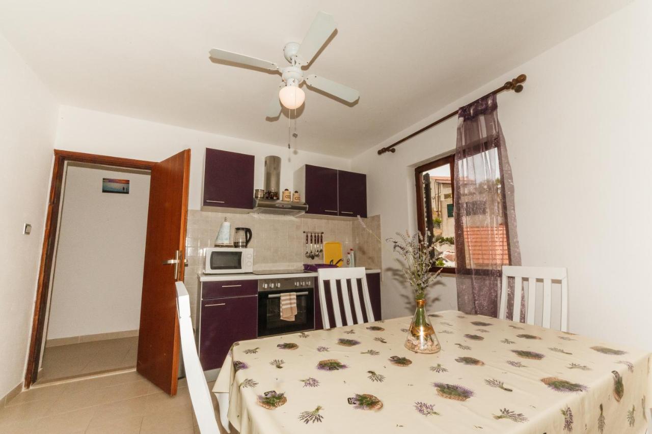 Apartments Fedrigo Sutivan Exterior photo